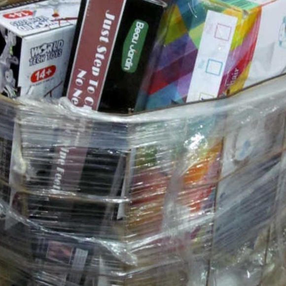 New 5 pound Amazon pallet mystery bag - Picture 5 of 10